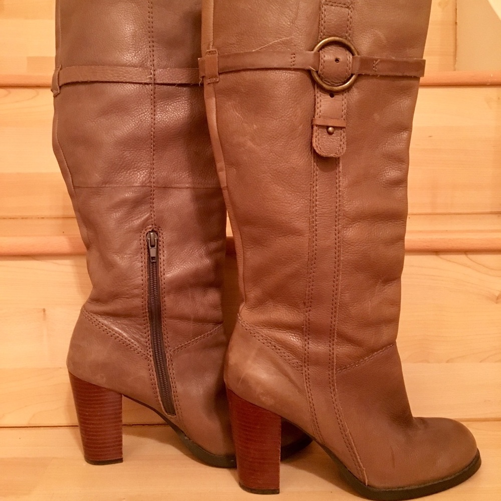 Nine West Knee High Boots, Size 7.5